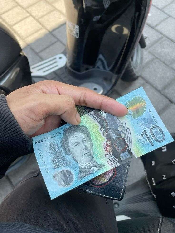 Fake 10 Australian Dollars for sale