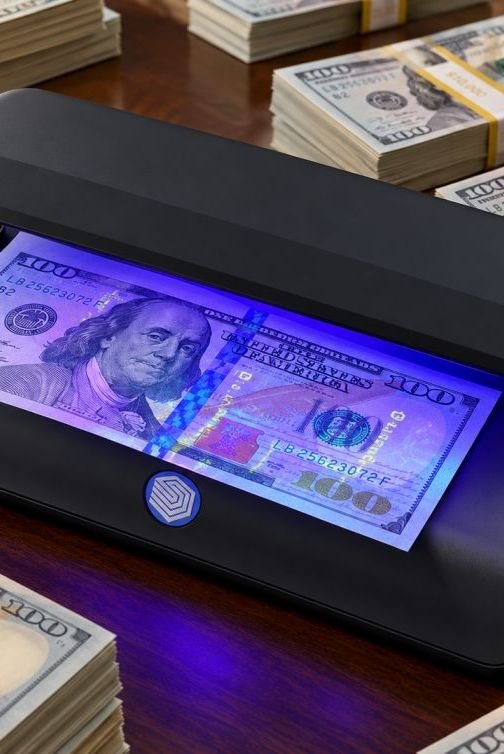ultraviolet counterfeit money detector 1 ultraviolet counterfeit money detector